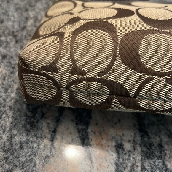 Coach Tan/Brown Signature Canvas Wristlet Clutch with Leather Trim - Picture 5 of 9